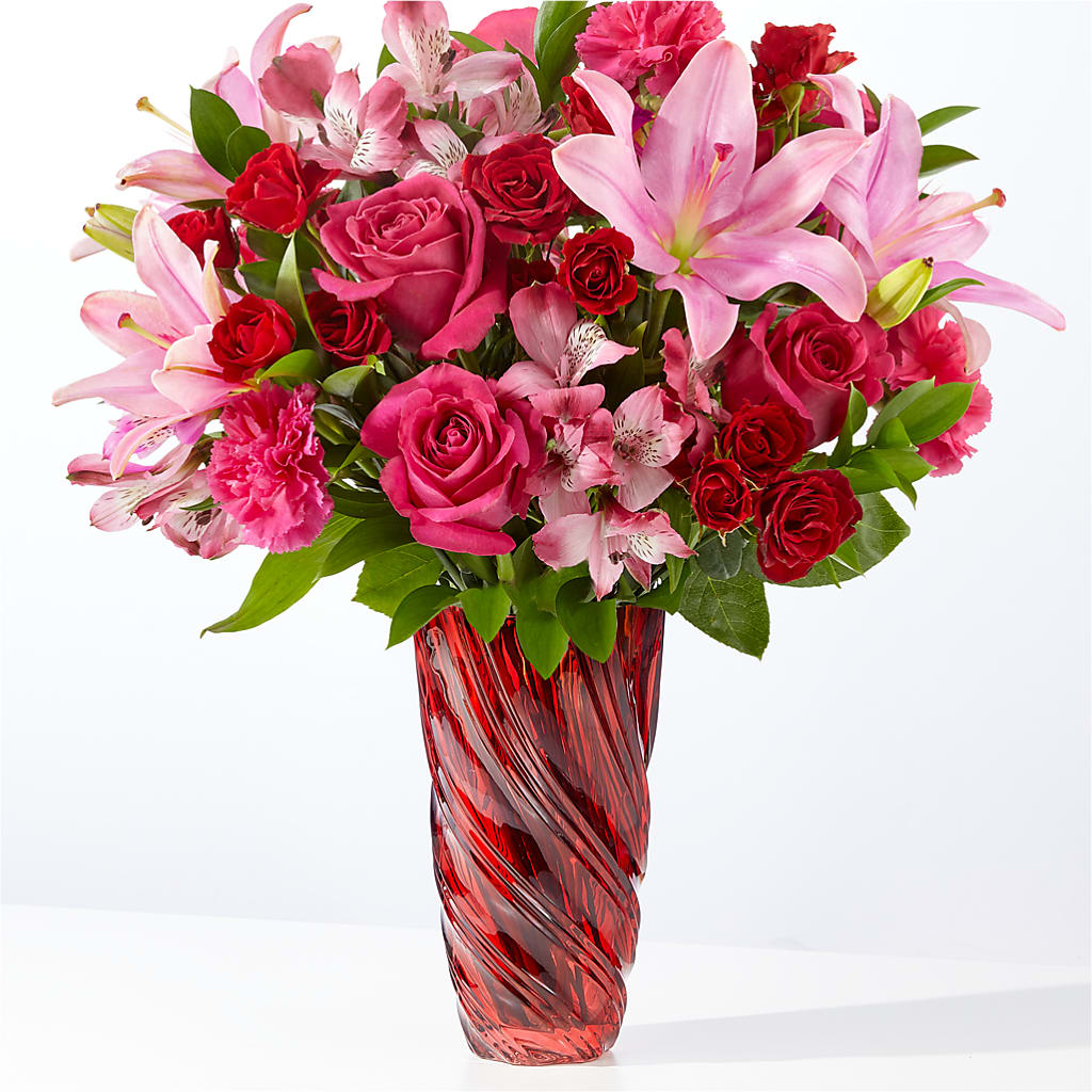 In Love Bouquet with Luxe Swirl Vase – CARLSON & CO, Springfield GA