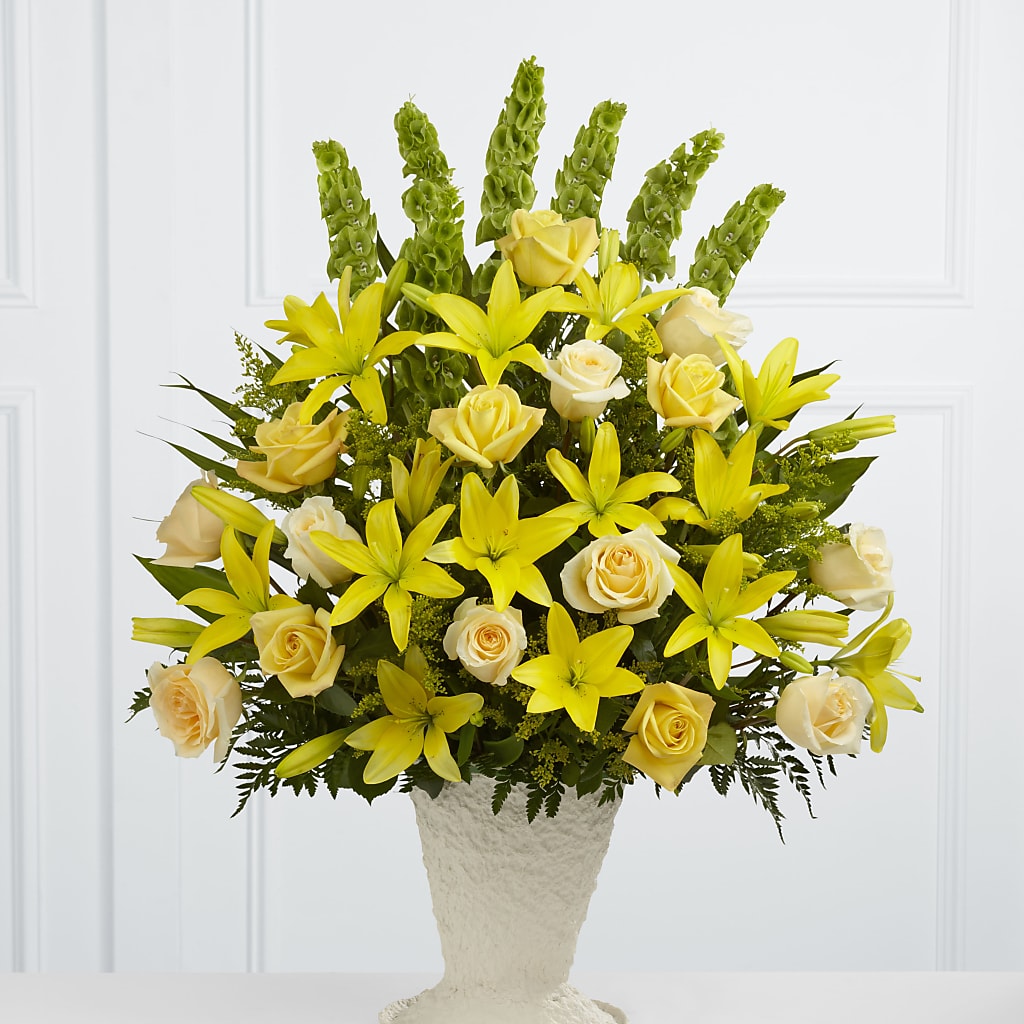 Golden Memories Arrangement – CARLSON & CO, Springfield GA