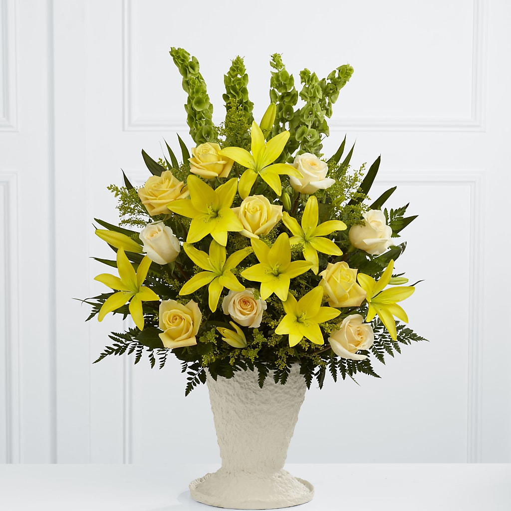Golden Memories Arrangement – CARLSON & CO, Springfield GA