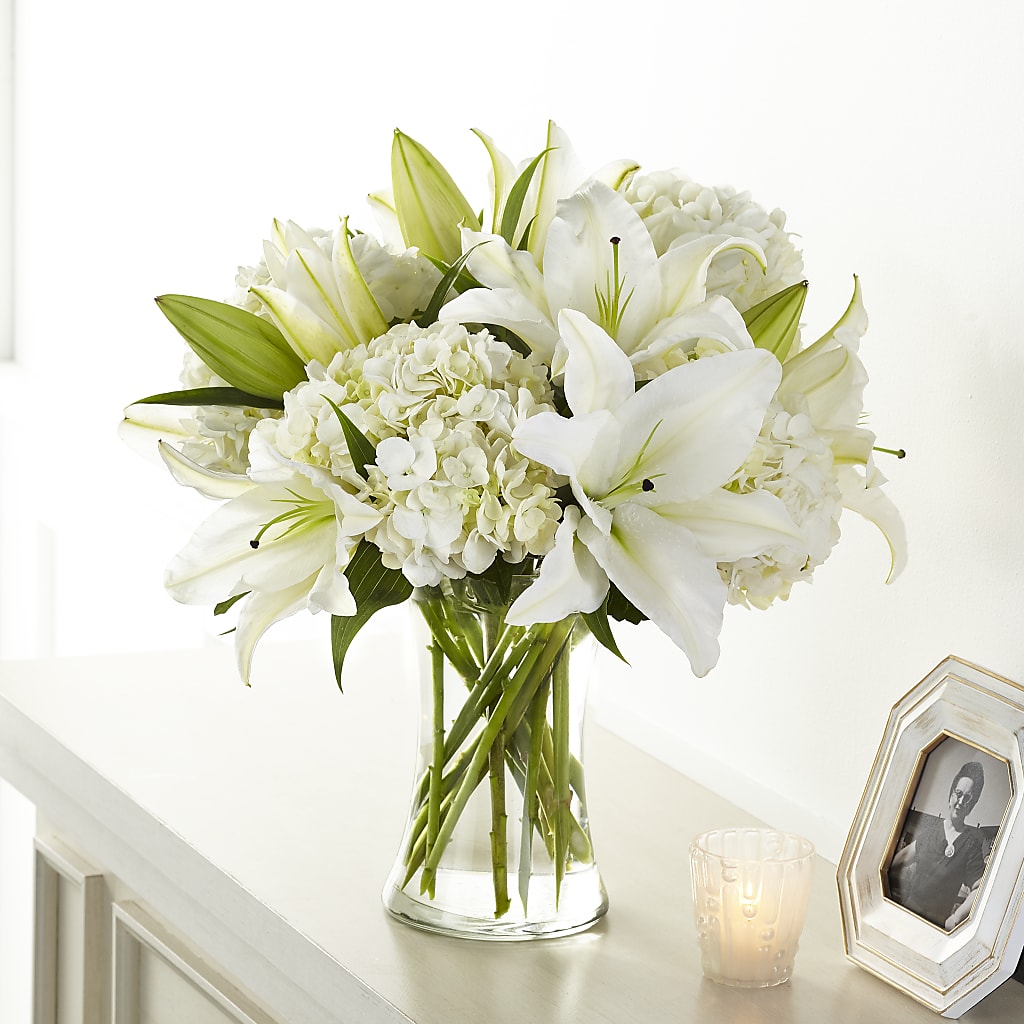 Compassionate Lily Bouquet – CARLSON & CO, Springfield GA