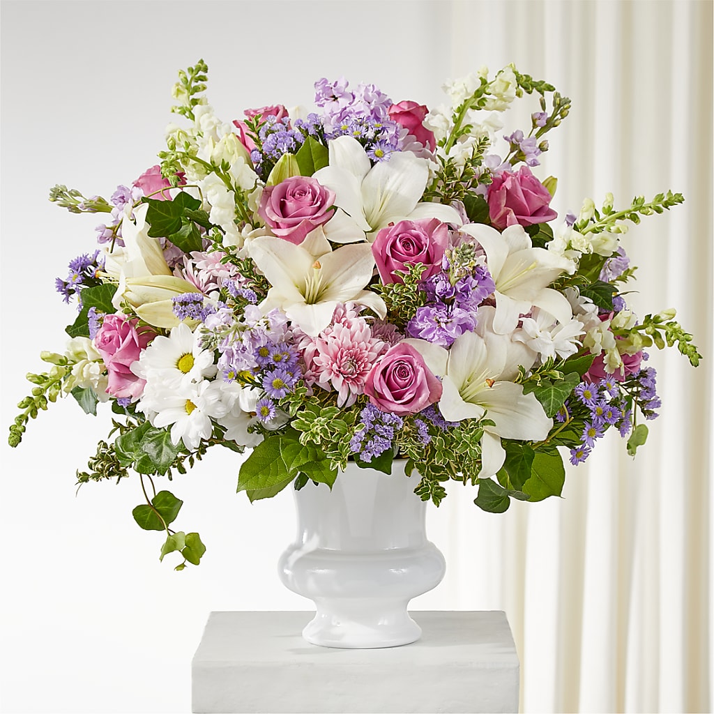 Remarkable Life Urn Arrangement – CARLSON & CO, Springfield GA