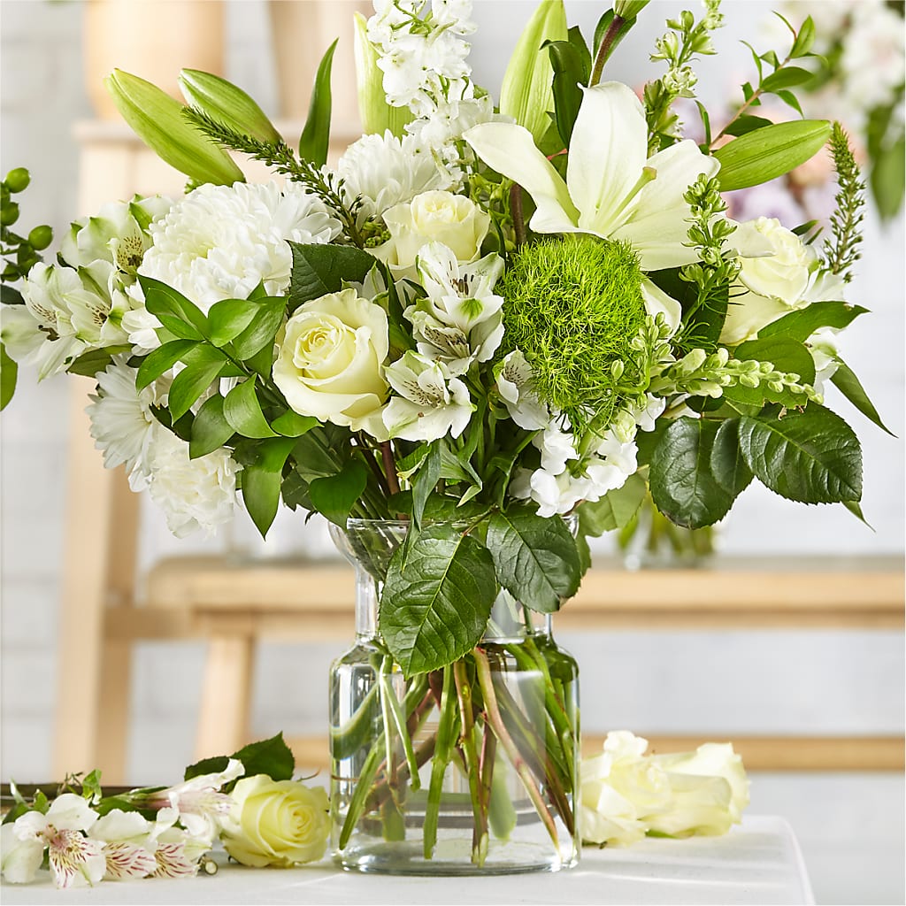 Classic Ivory – A Florist Original – CARLSON & CO, Springfield GA
