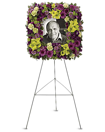 Mosaic of Memories Square Easel Wreath – CARLSON & CO, Springfield GA