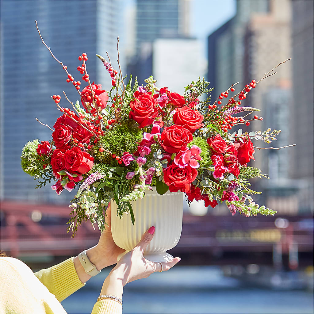 Big Red Bow Bouquet – CARLSON & CO, Springfield GA