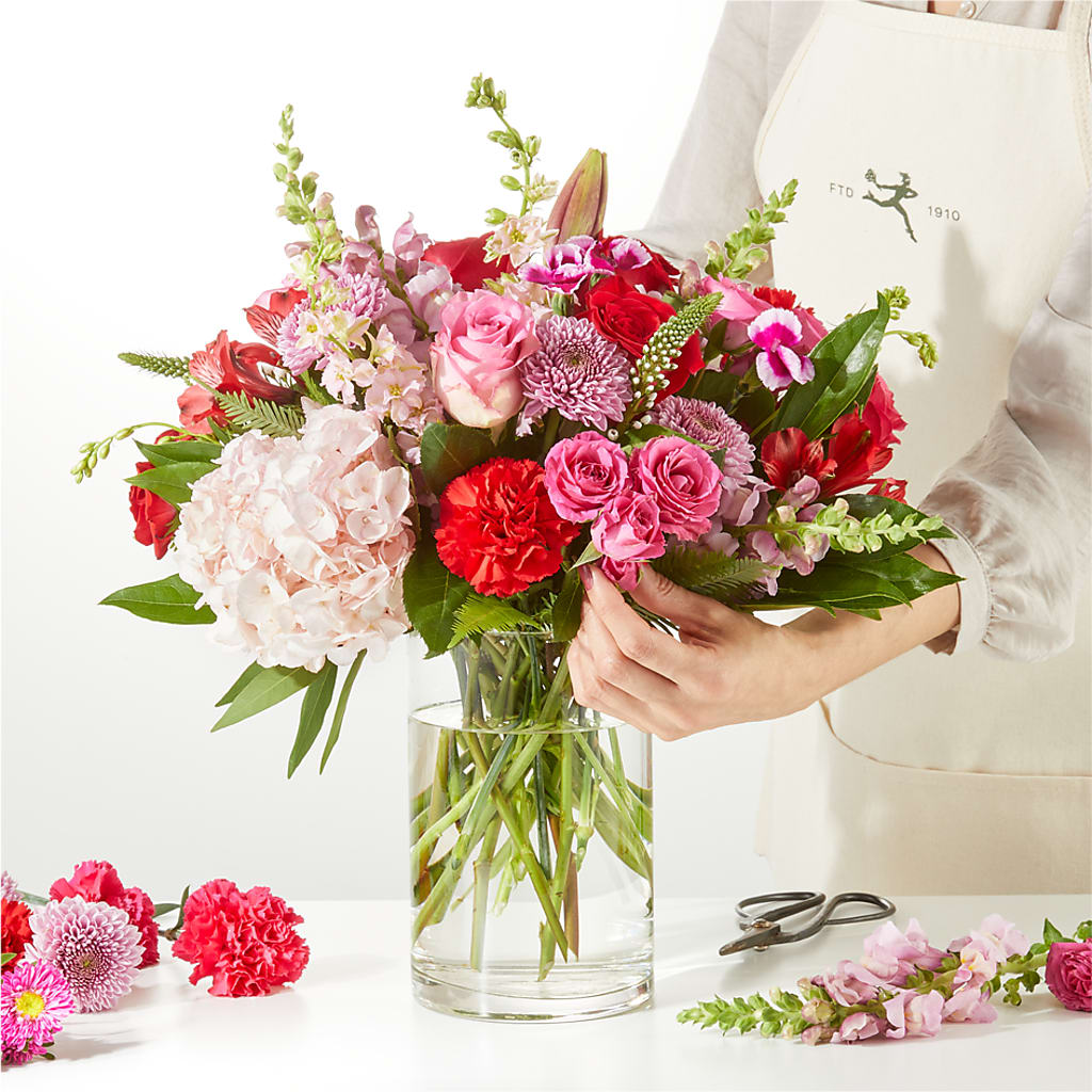 Swooning Over You - A Luxury Florist Original – CARLSON & CO, Springfield GA