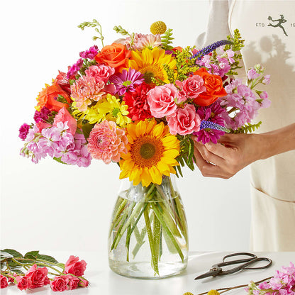 Cue the Confetti - A Florist Original – CARLSON & CO, Springfield GA