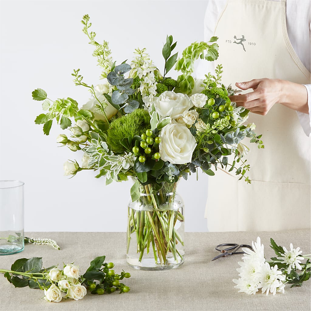 Irish Garden - A Florist Original – CARLSON & CO, Springfield GA