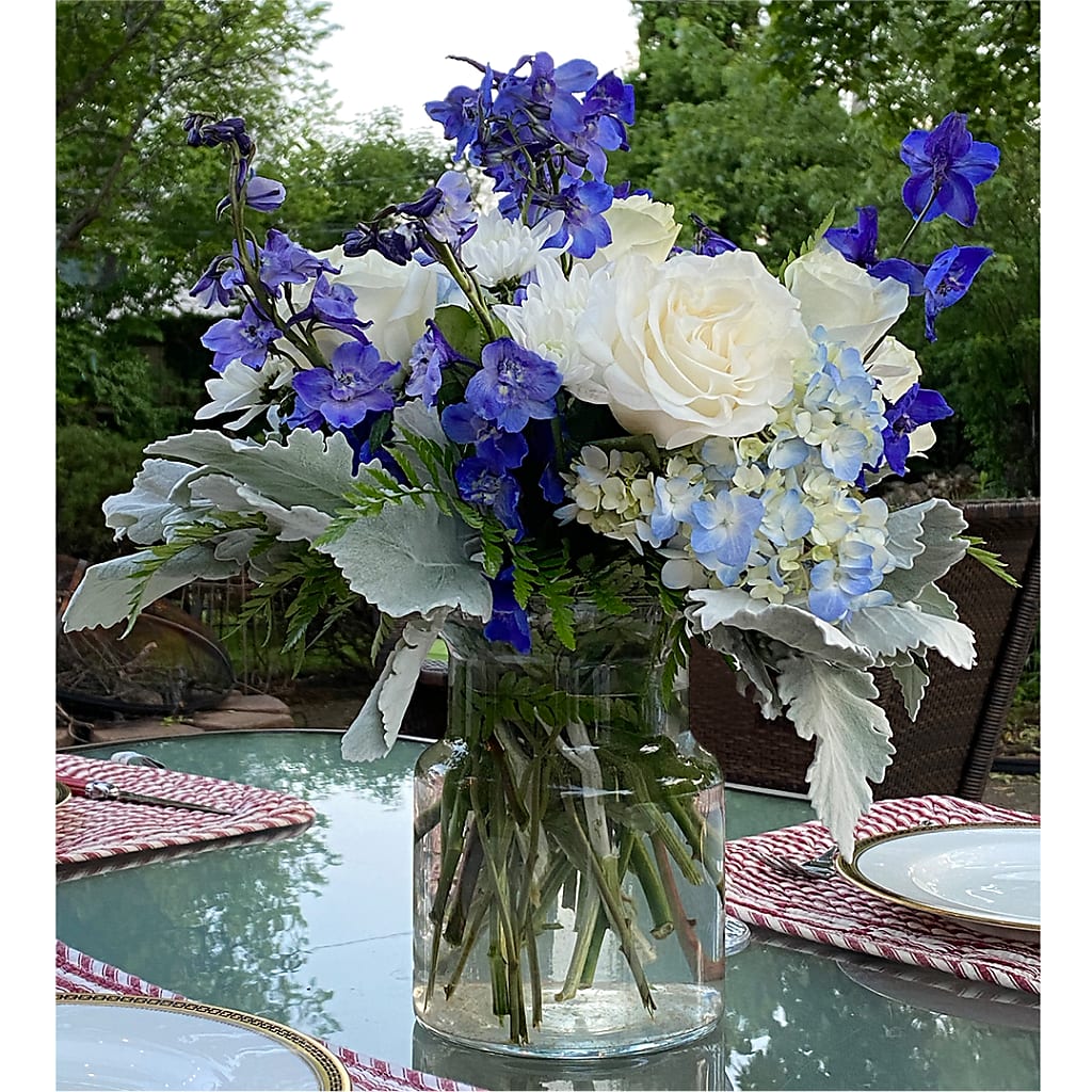Clear Skies Bouquet – CARLSON & CO, Springfield GA