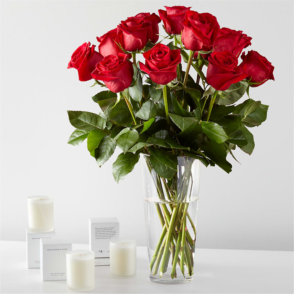 The Red-Carpet Bouquet and Candle Set