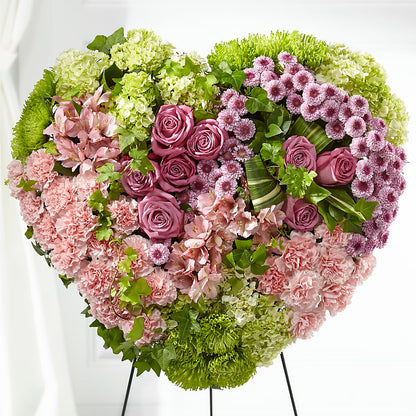 Heartwarming Standing Heart – CARLSON & CO, Springfield GA