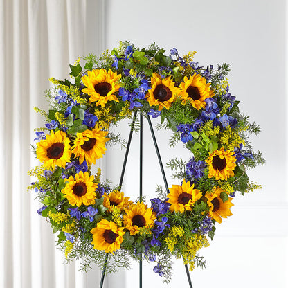 Bright Rays Wreath – CARLSON & CO, Springfield GA