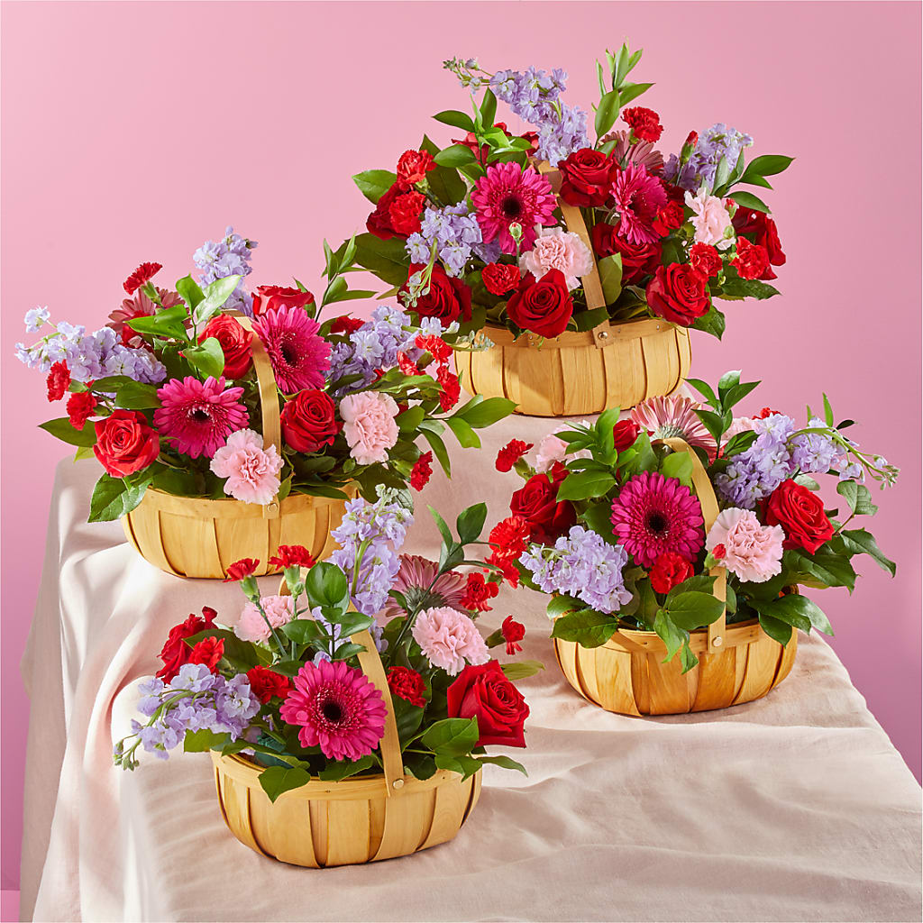 Pink Picnic Basket – CARLSON & CO, Springfield GA
