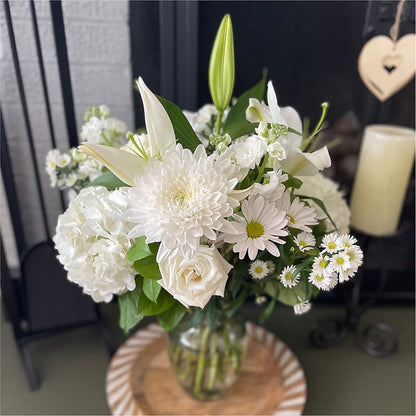 Classic Ivory – A Florist Original – CARLSON & CO, Springfield GA