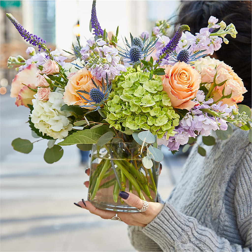 Porch Swing Bouquet – CARLSON & CO, Springfield GA