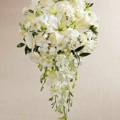 White Wonders Bouquet – CARLSON & CO, Springfield GA
